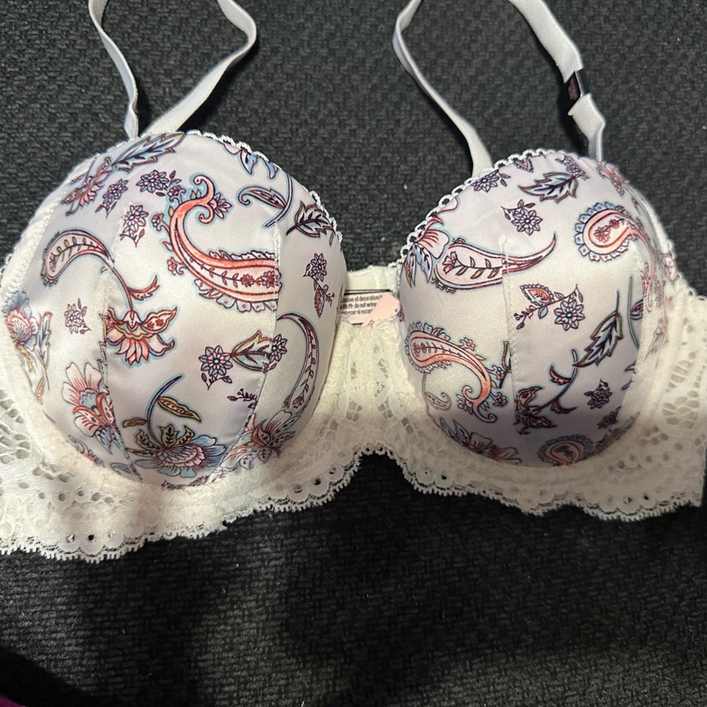 Victoria's Secret Paisley Lace Bra - White and Pink